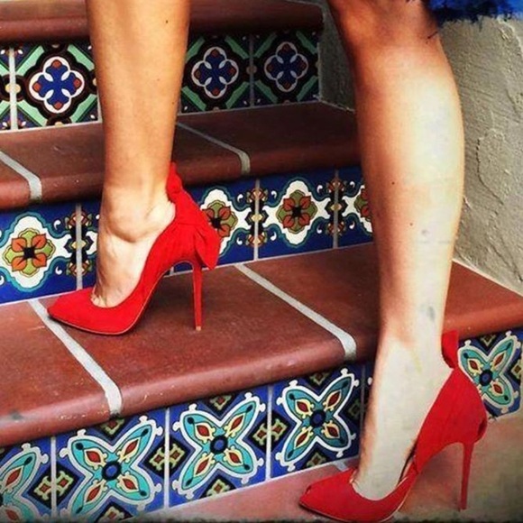 Christian Louboutin Barbara 100 Oeillet Red Suede Peep Toe Bow Heel Pumps - Picture 13 of 13